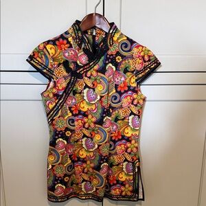 Black Floral Paisley Short-Sleeve Mandarin Tunic